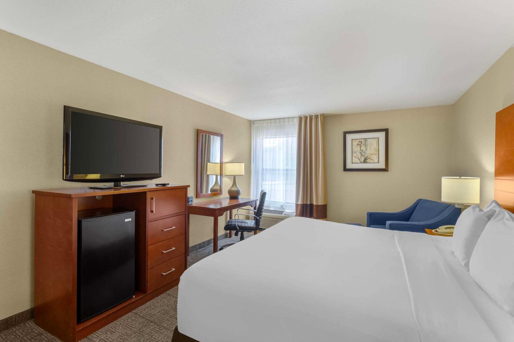 Comfort Inn & Suites Near Fallon Naval Air Station Eksteriør billede