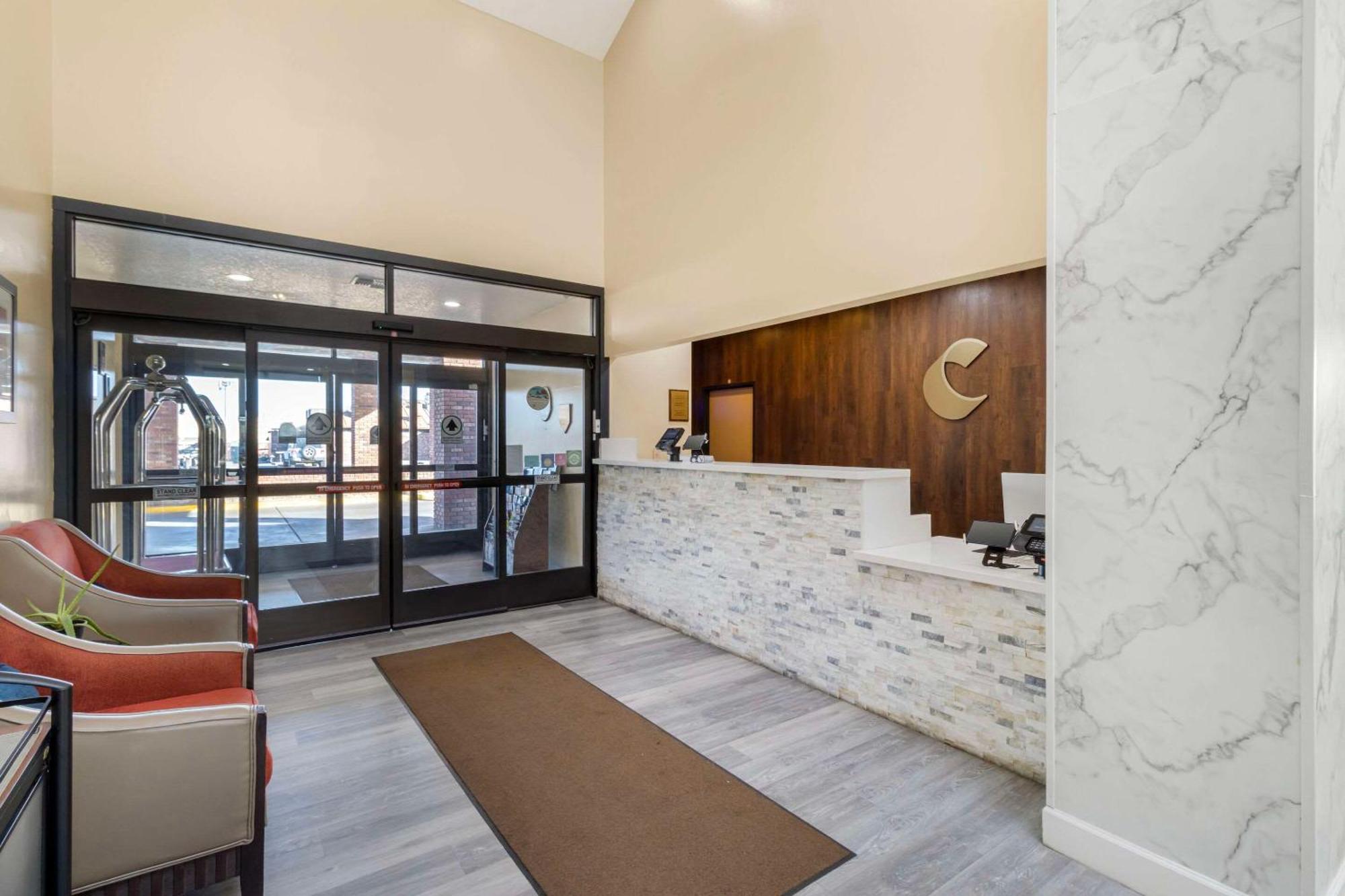 Comfort Inn & Suites Near Fallon Naval Air Station Eksteriør billede