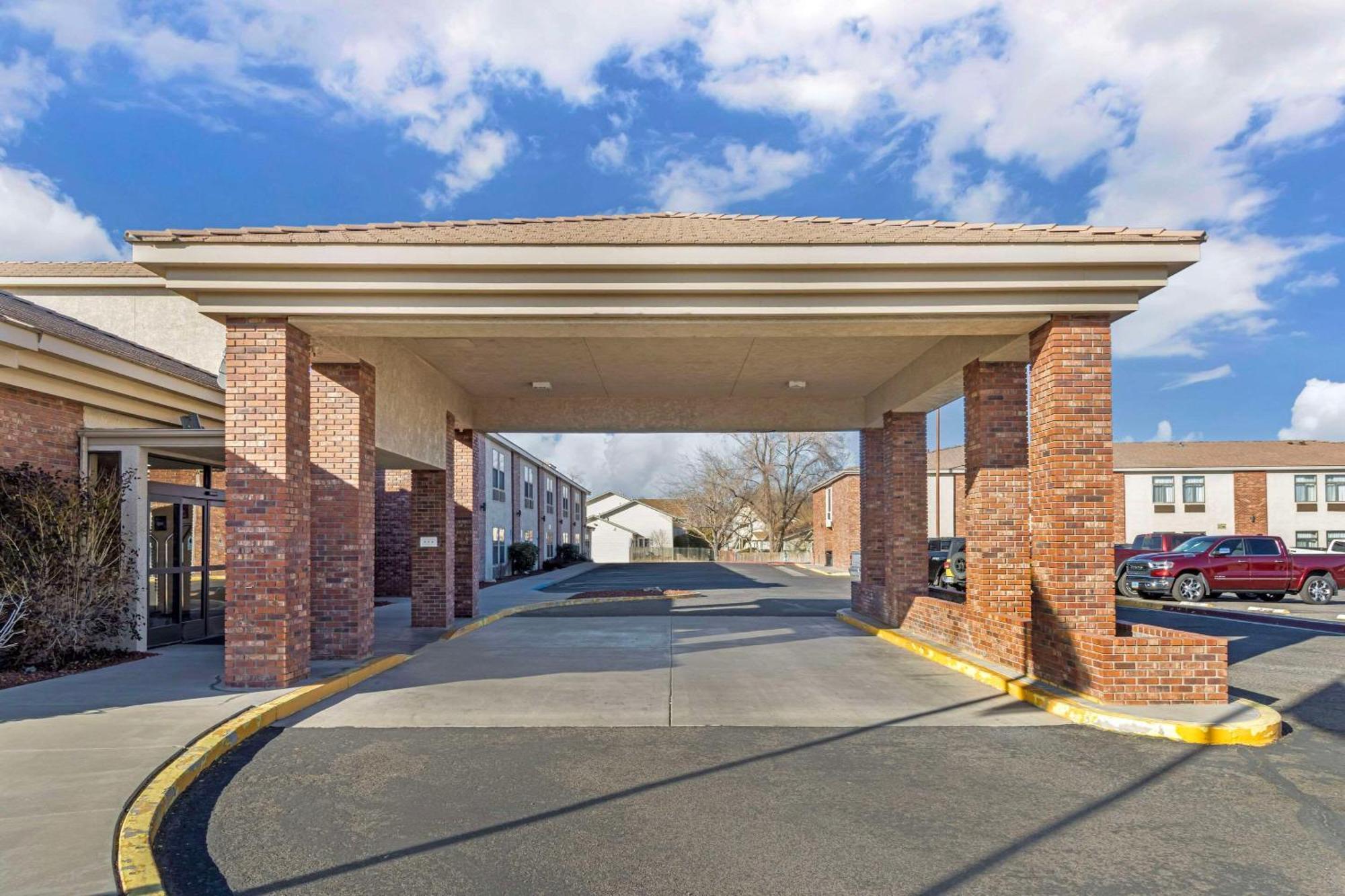 Comfort Inn & Suites Near Fallon Naval Air Station Eksteriør billede