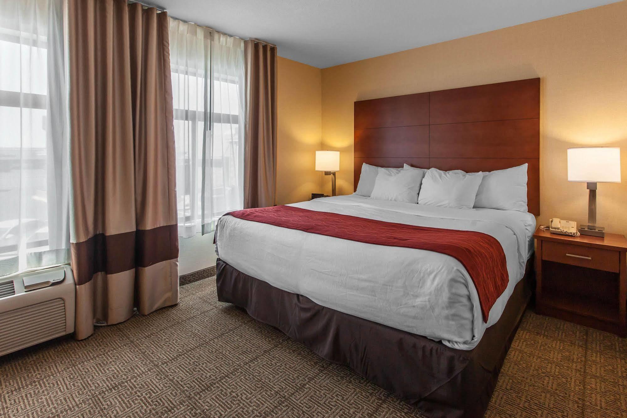 Comfort Inn & Suites Near Fallon Naval Air Station Eksteriør billede